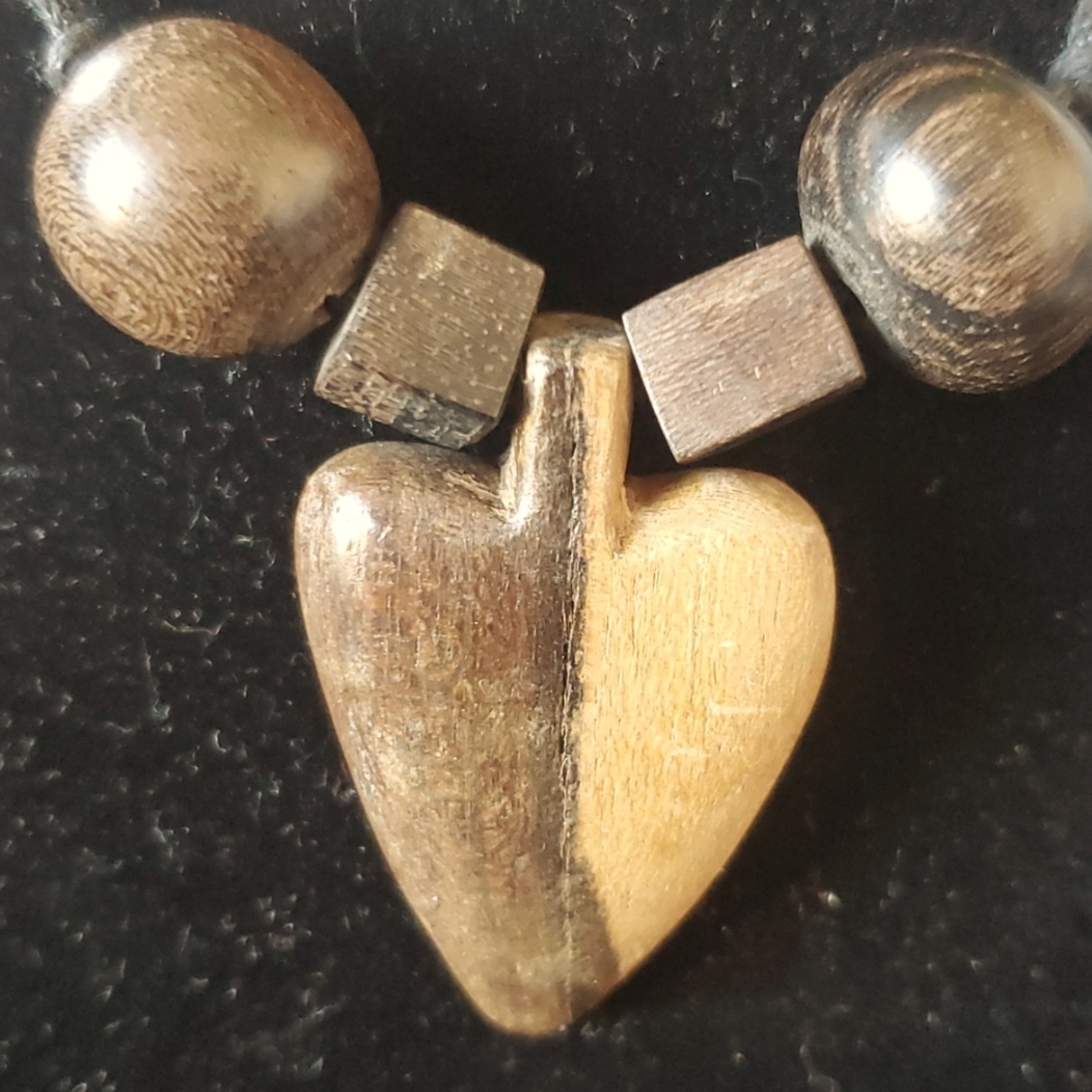 Syracotay wood 🪵 men's necklace.